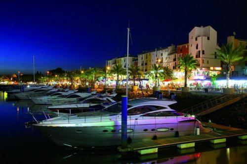 Marsol Beach Apartment Виламура Екстериор снимка
